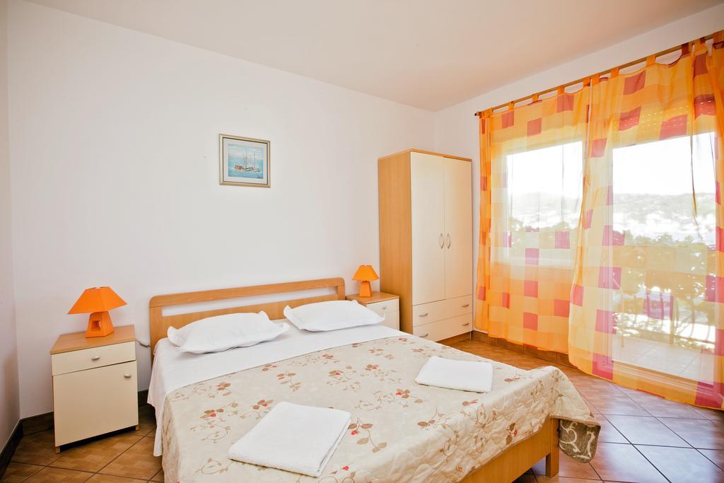 Villa Stana Vinišće Buitenkant foto