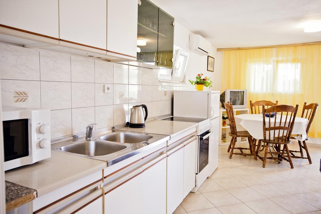 Villa Stana Vinišće Buitenkant foto