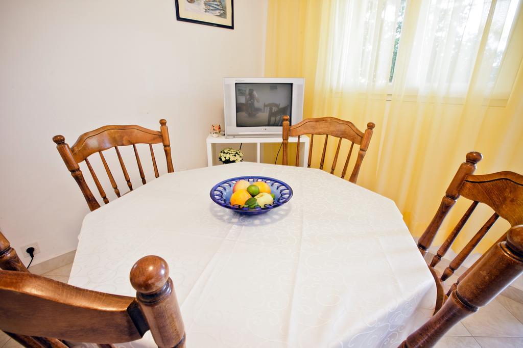 Villa Stana Vinišće Buitenkant foto