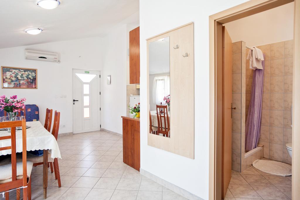Villa Stana Vinišće Buitenkant foto