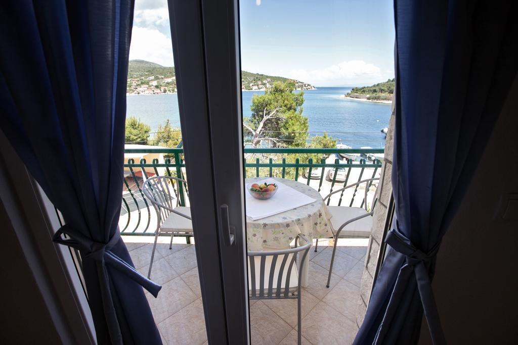 Villa Stana Vinišće Buitenkant foto