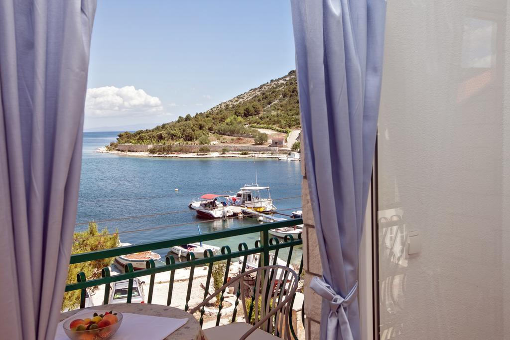 Villa Stana Vinišće Buitenkant foto