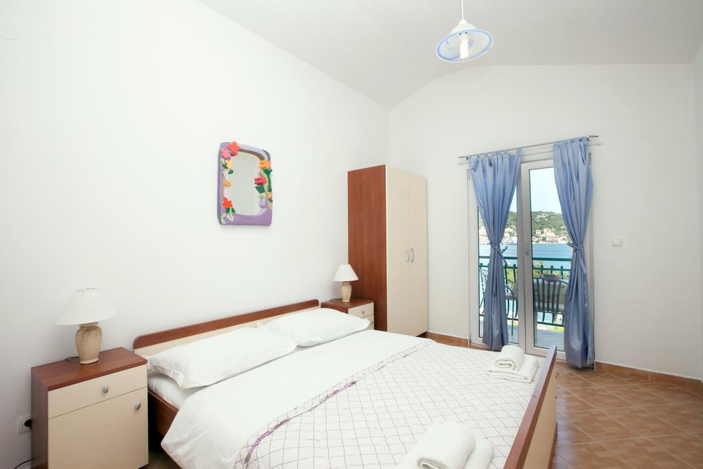Villa Stana Vinišće Buitenkant foto